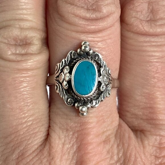 Sterling Silver 925 Scrollwork Oval Faux Turquoise Tapered Shank Ring Sz 7.5 - Picture 12 of 16